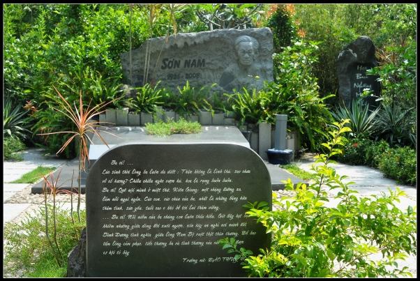 Khu mộ nhà văn Sơn Nam