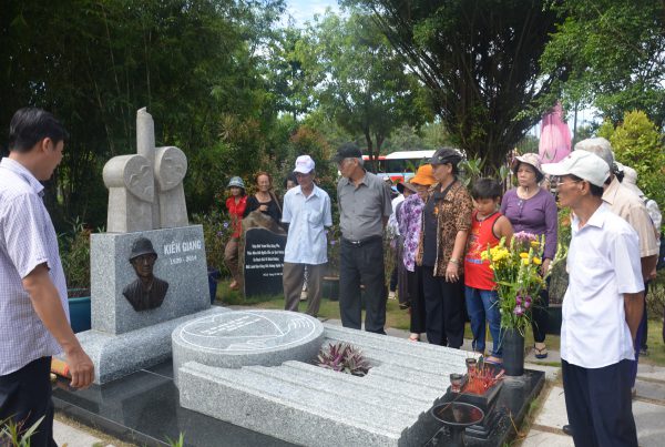 Công viên nghĩa trang