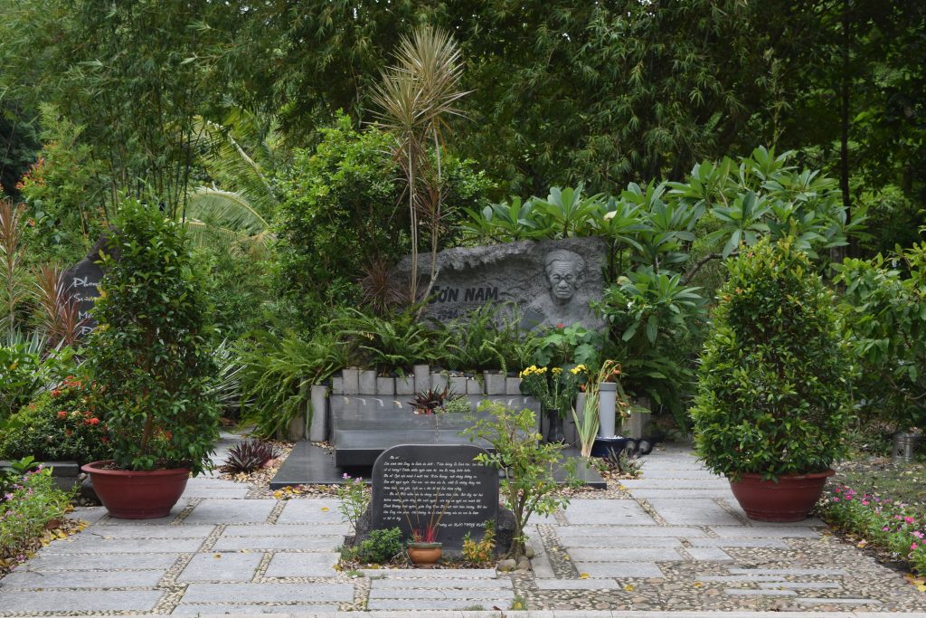mẫu lăng mộ đá đẹp