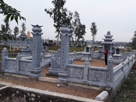 xây mộ gia tộc