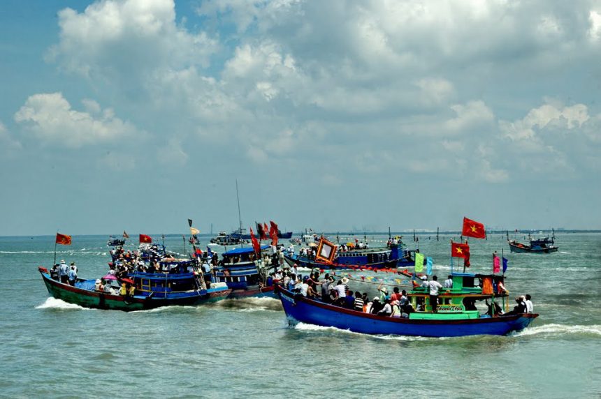 Lễ hội truyền thống Việt Nam đặc sắc trong tháng 8 âm lịch Lễ hội truyền thống Việt Nam đặc sắc trong tháng 8 âm lịch